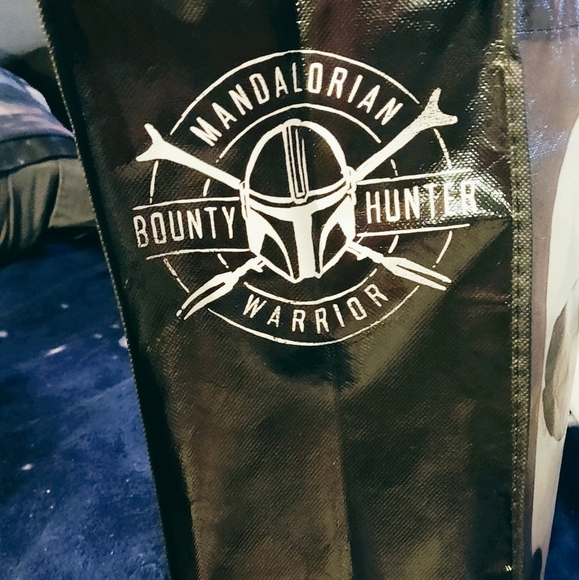 😎✨NWT Baby Yoda Mandolorian Tote Bag! ⚡😎 - Picture 2 of 3